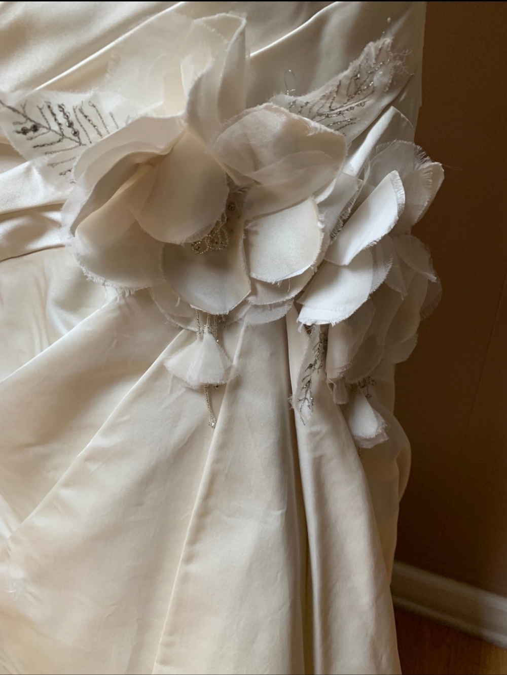 Watters Egg Shell Floral-Applique V-Neck Wedding Dress - Picture 10 of 12